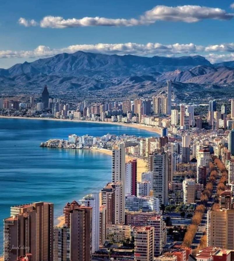 San Remo Levante Beach Apartments Μπένιντορμ Εξωτερικό φωτογραφία